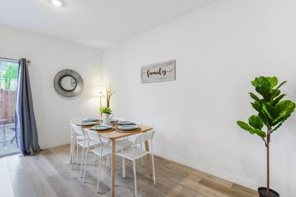 Fantastic Townhouse 15Minutes From The Beach ميامي المظهر الخارجي الصورة